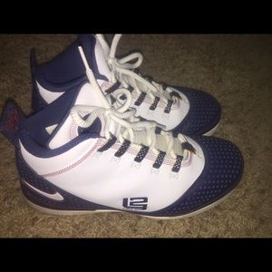 Men’s Nike LeBron Zoom Soldier II Size 8.5